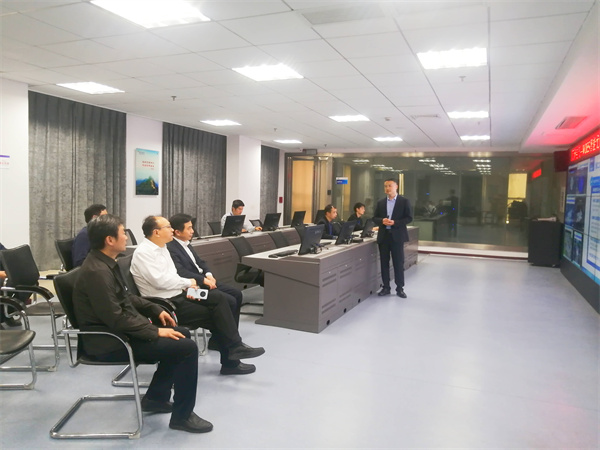 www.yalijuda.com_省經(jīng)信廳中小處處長(zhǎng)到公司調(diào)研4_副本_OunZRMEKvd.jpg